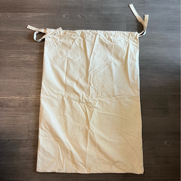 Pottery Barn Neutral Tan 100% Cotton Canvas Drawstring Laundry Bag Dorm Large - Picture 1 of 11